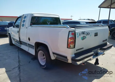 1992 GMC Sierra C1500 z USA, uszkodzony, nr VIN 2GTEC19K4N1519037